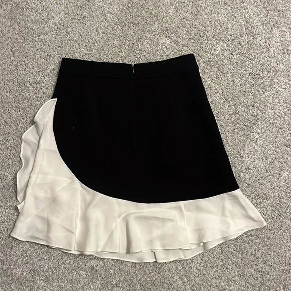 Kate Spade Crepe Ruffle Skirt-NWT - Picture 4 of 5